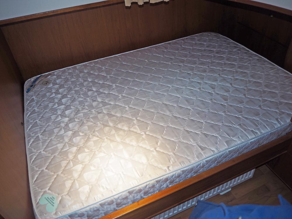 Aft cabin, Accommodation